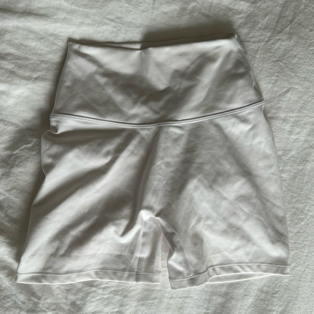 CSB scrunched shorts